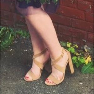 Steve Madden suede nude heels sz 7.5